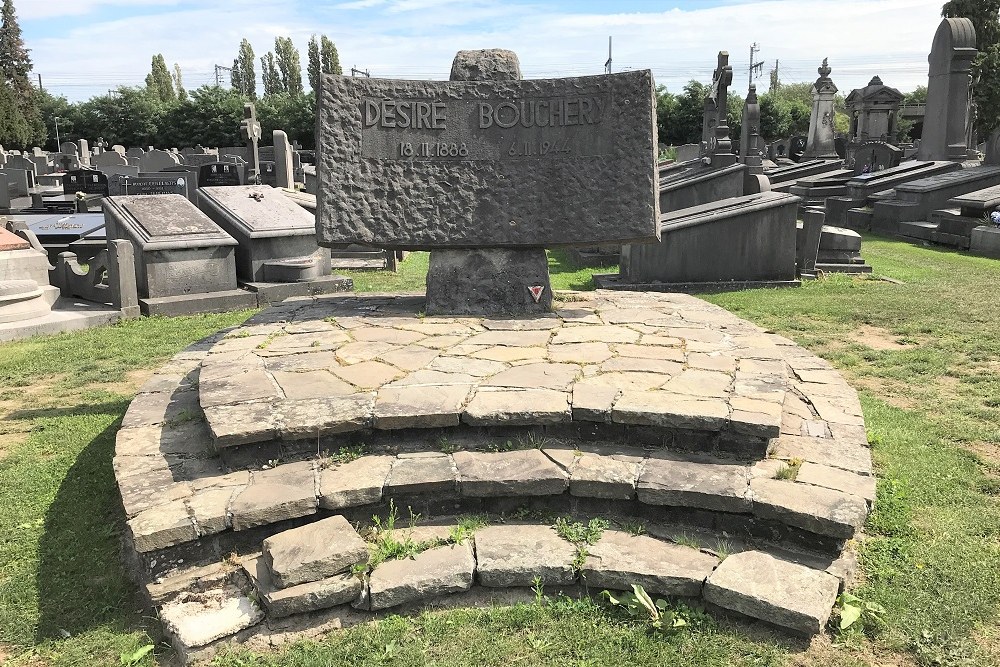 Memorial Bouchery Municipal Cemetery Mechelen
