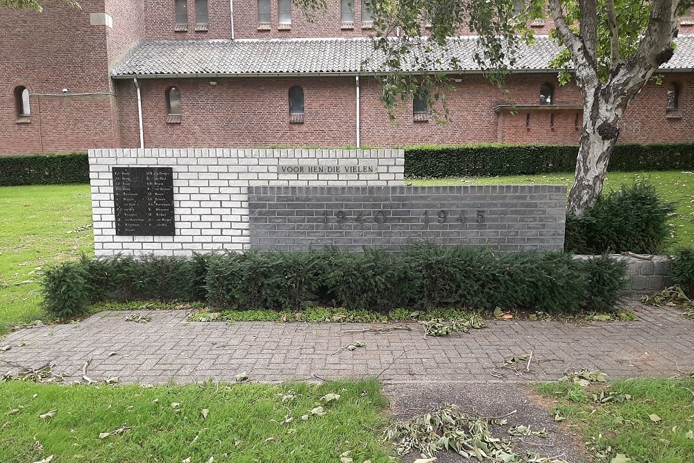 War Memorial Zevenbergschen Hoek