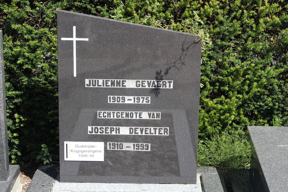 Belgische Graven Oudstrijders Jabbeke Begraafplaats