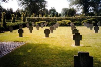 Duitse Oorlogsgraven Tnder