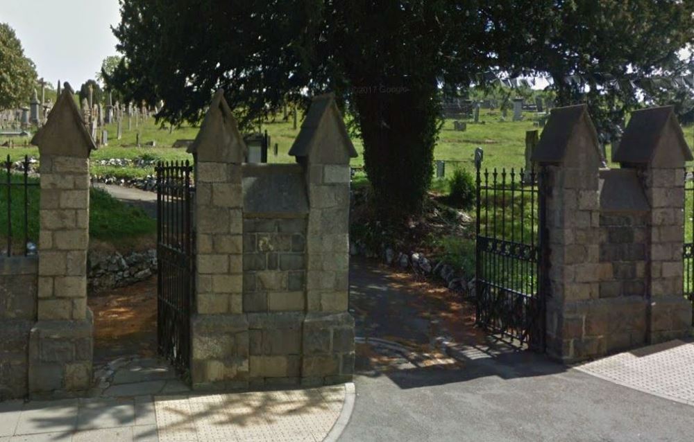 Commonwealth War Graves Glanadda Cemetery
