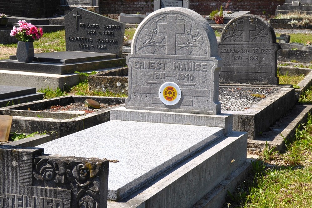 Belgian Graves Veterans Oignies-en-Thiérache #1