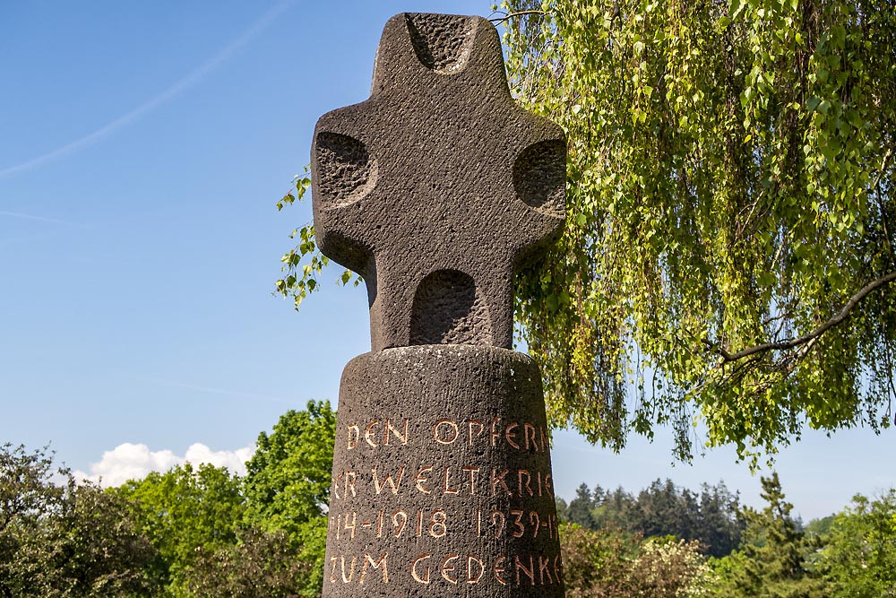 War Memorial Villip #2