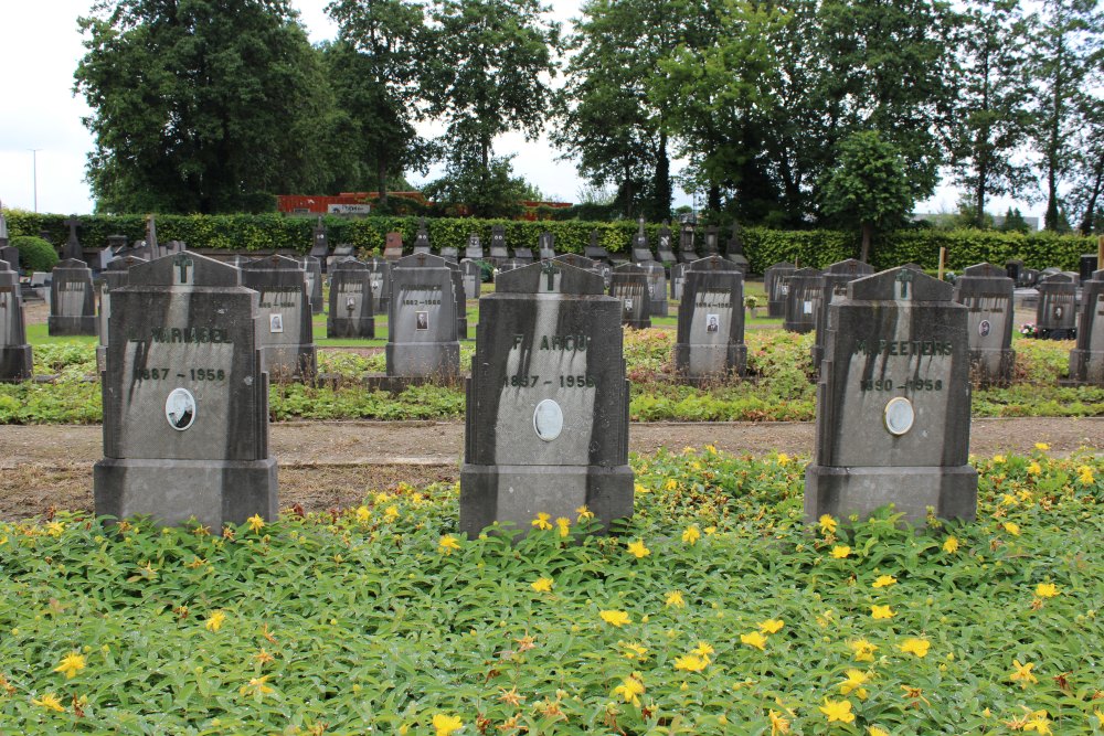 Belgian Graves Veterans Diegem #2