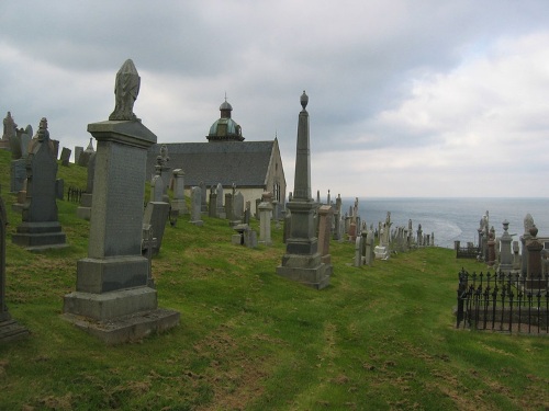 Commonwealth War Graves Macduff Parish Churchyard