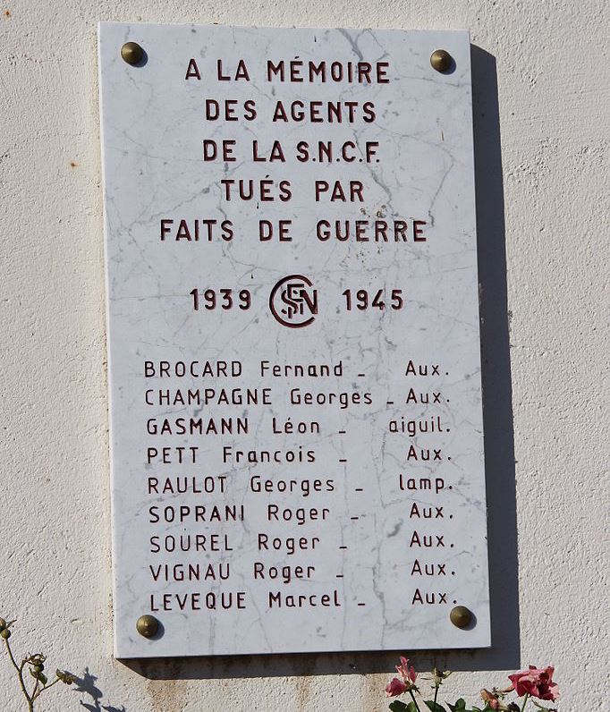 Gedenkteken Spoorwegmedewerkers Gare de Nanois-Tronville