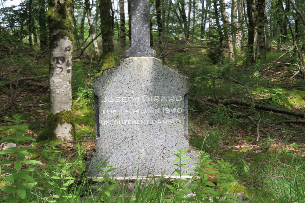 Monument Joseph Girard Esnes-en-Argonne #4