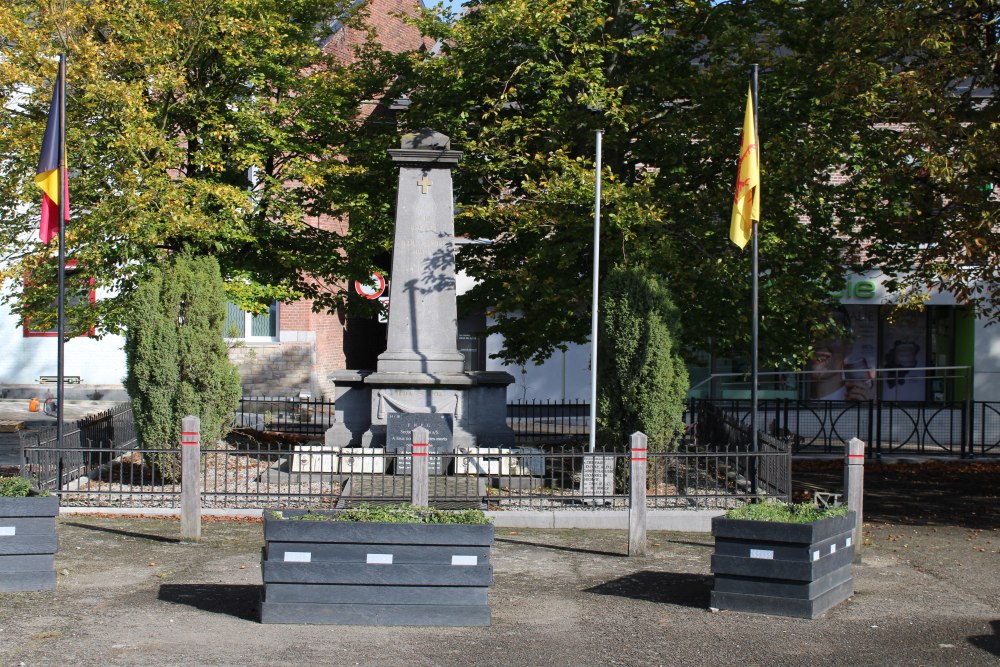 War Memorial Ham-sur-Sambre #1