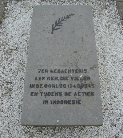 War Memorial Protestant Cemetery Lage Zwaluwe