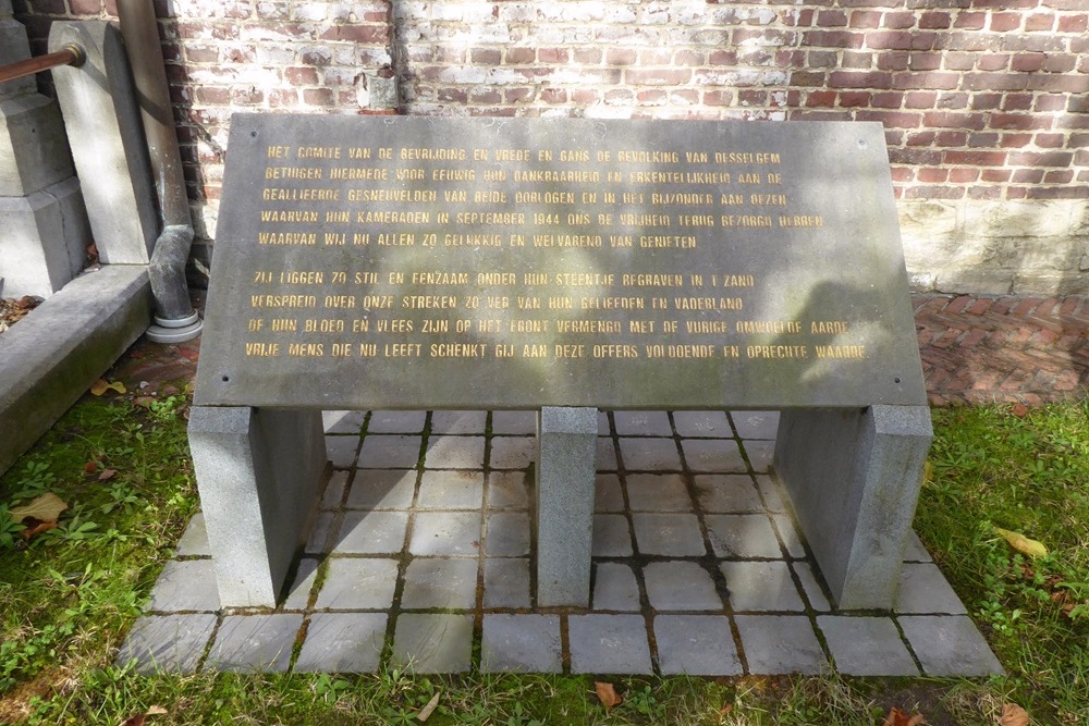 War Memorial Desselgem #3