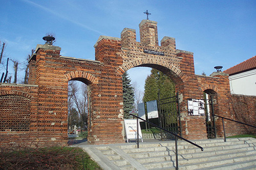 Poolse Oorlogsgraven Cmentarz Komunalny Pobitno