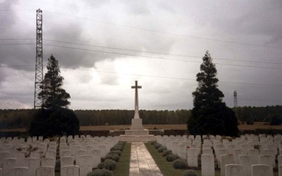 Commonwealth War Cemetery Roye New