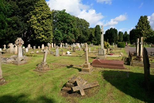 Commonwealth War Graves Ringwood Cemetery