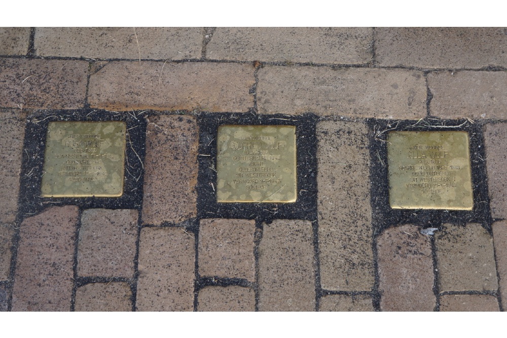 Stolpersteine Heuvelstraat 9 (voorheen Bergstraat 13)