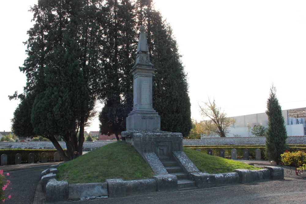 Oorlogsmonument Lessines Nieuwe Gemeentelijke Begraafplaats