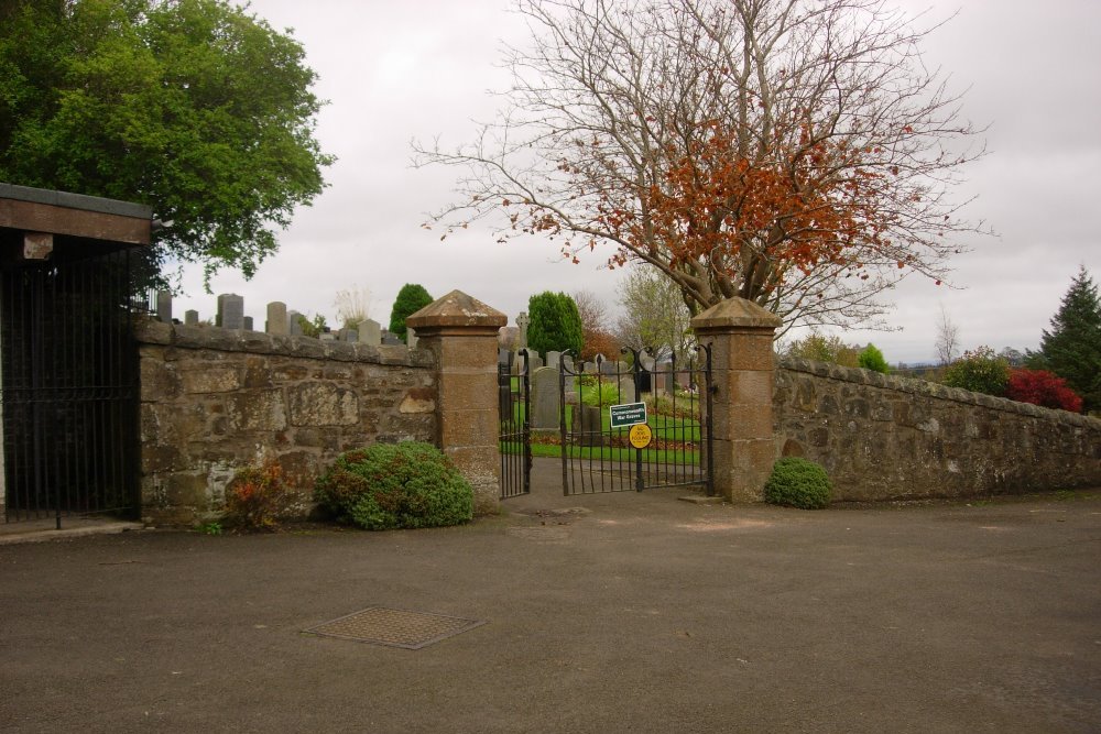 Commonwealth War Graves Winchburgh Cemetery