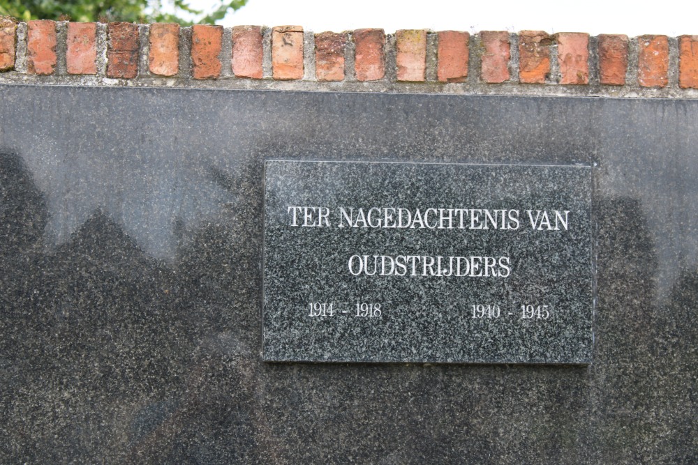 Monument Oudstrijders Sint-Lambrechts-Herk #2