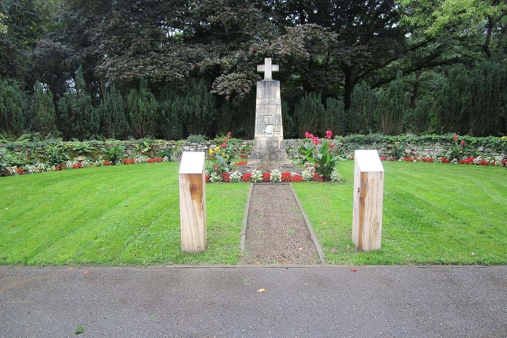 War Memorial Municipal Cemetery 