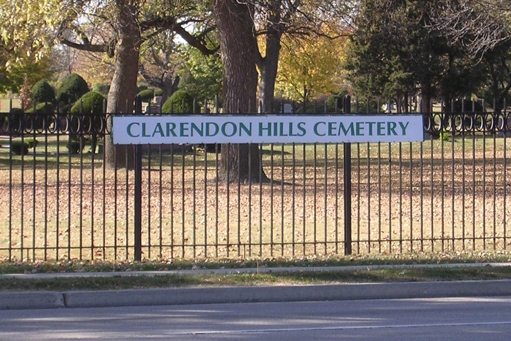 American War Graves Clarendon Hills Cemetery