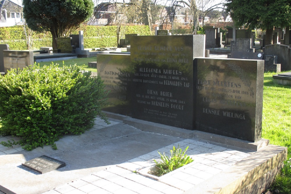 Dutch War Graves General Cemetery Delfzijl