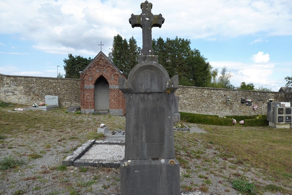 Belgian War Grave Loyers