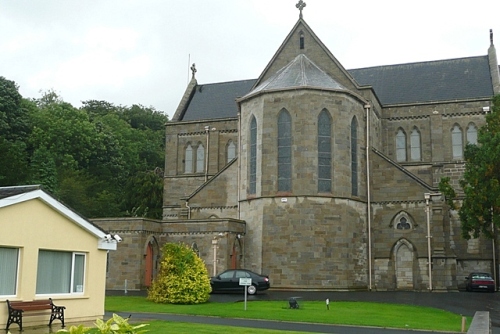 Oorlogsgraf van het Gemenebest St. Cronan Church of Ireland Churchyard