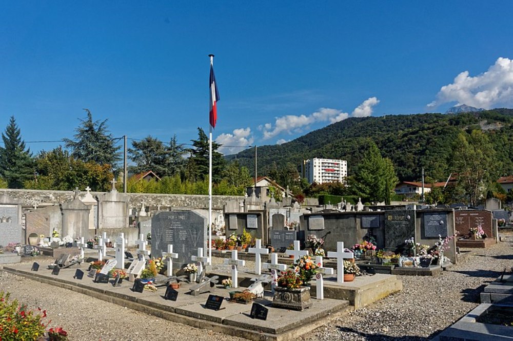 Franse Oorlogsgraven Domne