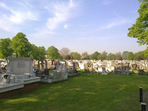 Commonwealth War Graves East London Cemetery
