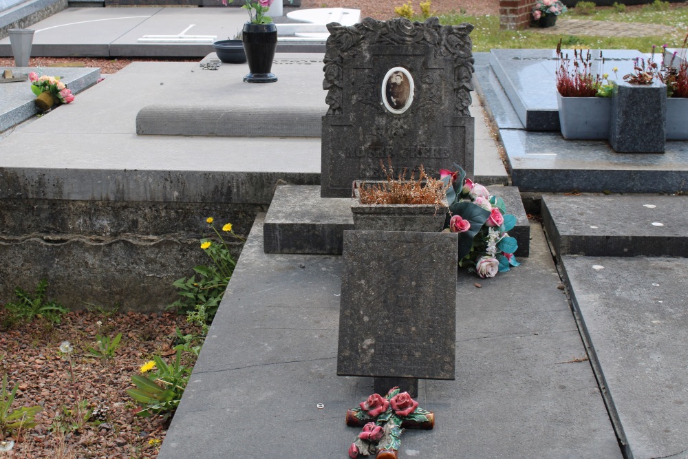 Belgian War Graves Quevaucamps