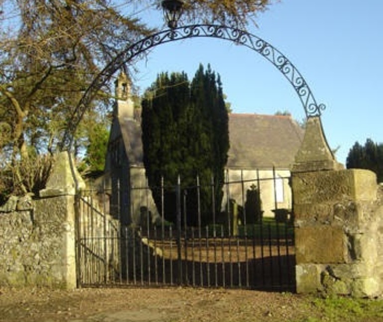 Oorlogsgraf van het Gemenebest Symington Churchyard