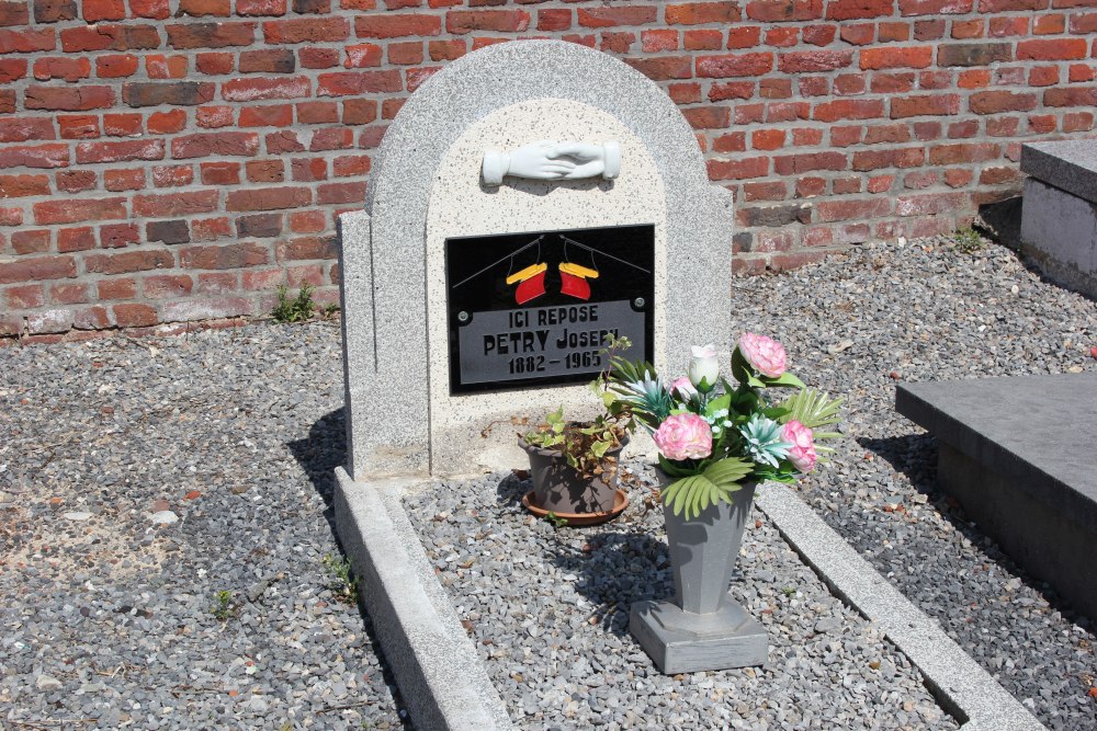 Belgian Graves Veterans Lamine