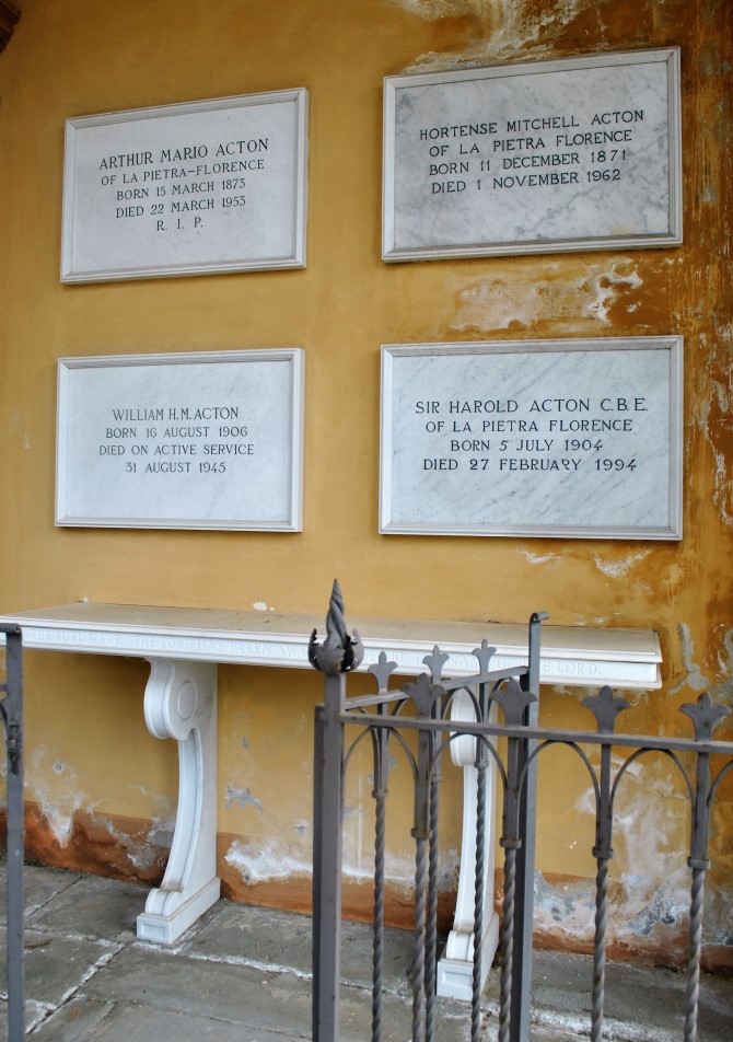 Commonwealth War Grave Gli Allori Evangelical Cemetery