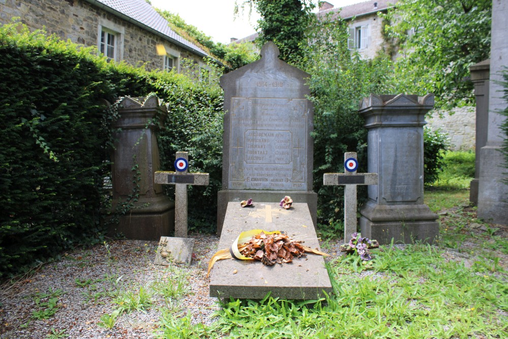 Oorlogsmonument Presles #1