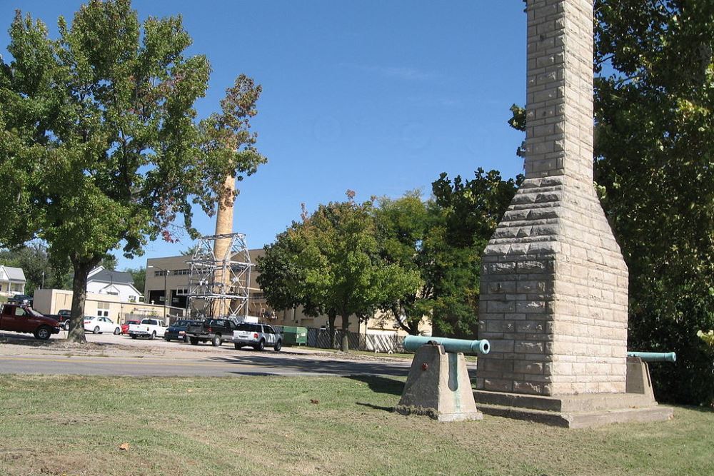 Monument Fort Madison