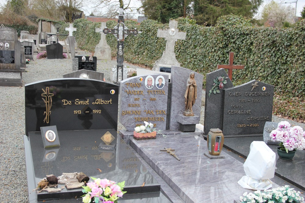 Belgian Graves Veterans Moerbeke
