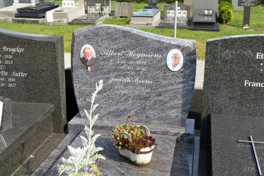 Belgian Graves Veterans Bentille #2