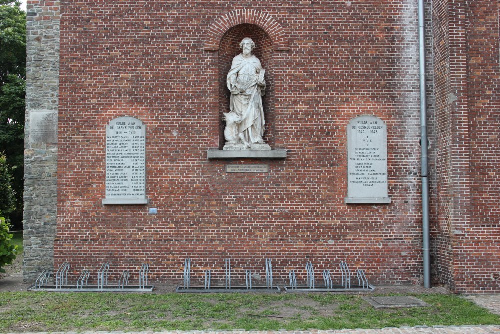 Memorials Sint-Adrianuschurch