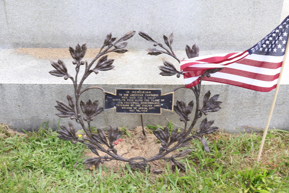 Oorlogsmonument Rose Hill Cemetery Akron #3