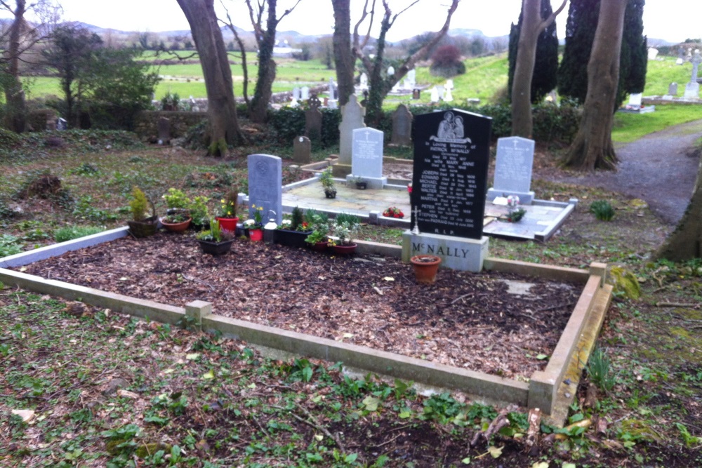 Commonwealth War Grave Kilmacowen Cemetery