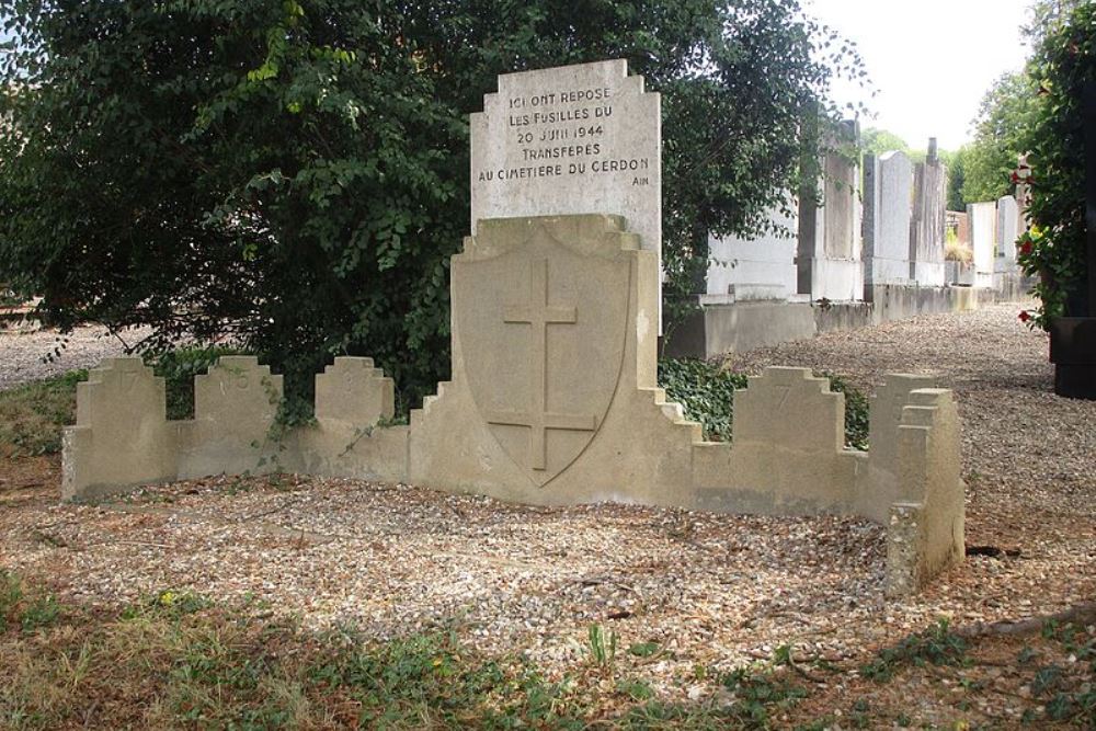 Former French War Graves Challes-les-Eaux