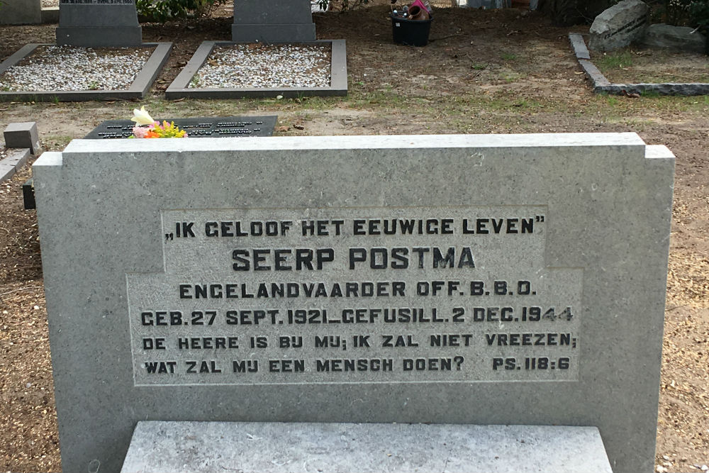 Dutch War Graves New Municipal Cemetery Baarn