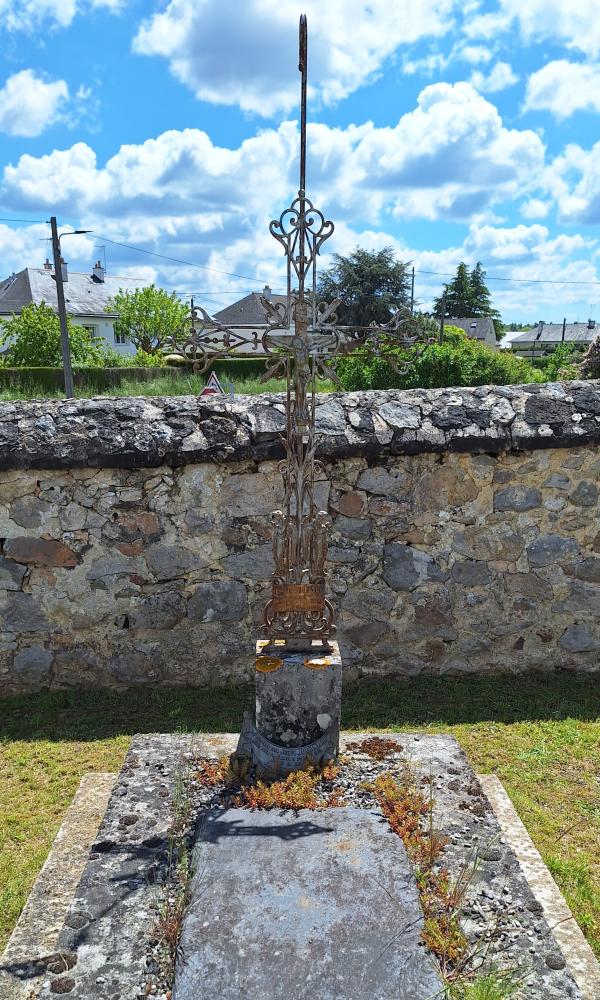 French War Graves Baug en Anjou #2