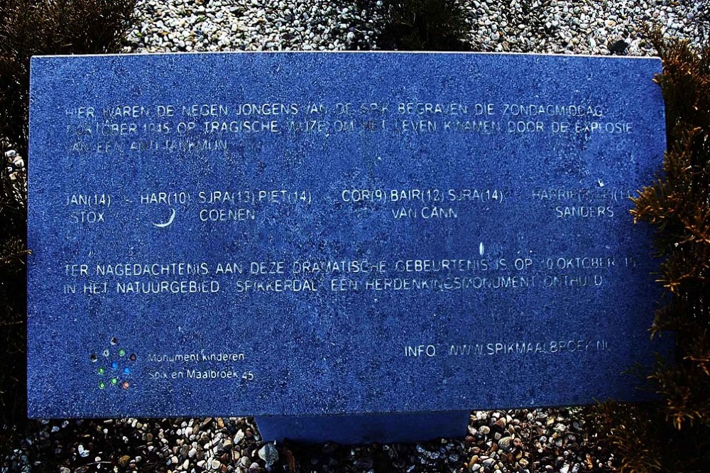 Dutch War Graves Maasniel
