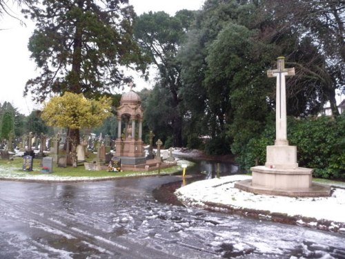 Commonwealth War Graves Wimborne Road Cemetery