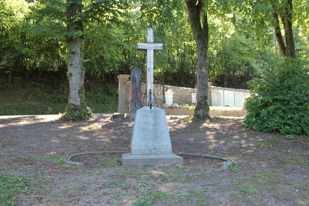 War Memorial Saint-Roch Ferrires