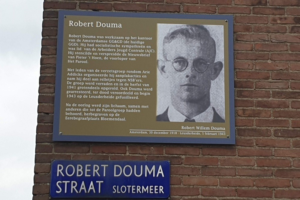 Herdenkingsborden Slotermeer Robert Doumastraat