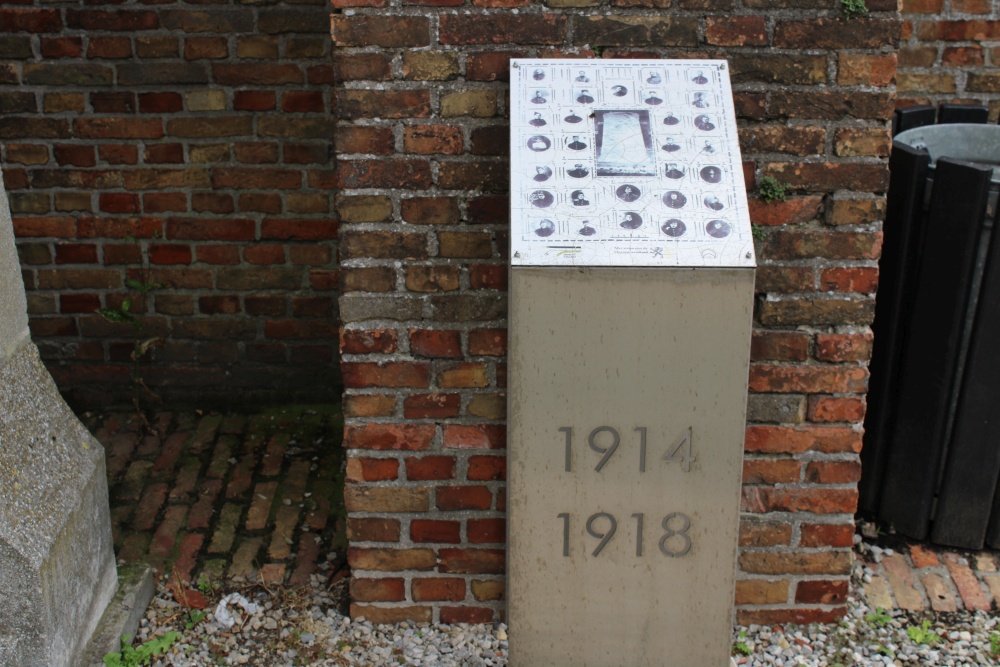 Oorlogsmonument Westrozebeke #3