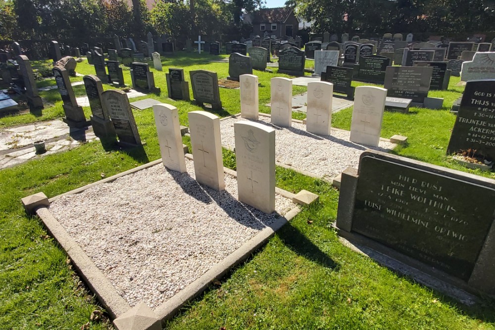 Oorlogsgraven van het Gemenebest Algemene Begraafplaats Stavoren