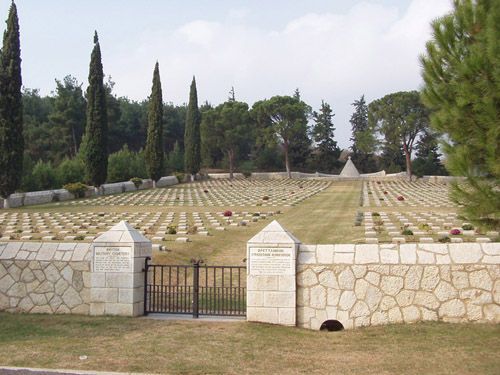 Oorlogsbegraafplaats van het Gemenebest Karasouli