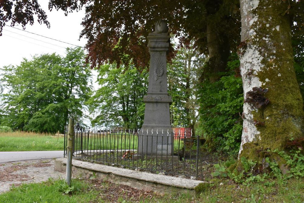 Oorlogsmonument Les Tailles #2